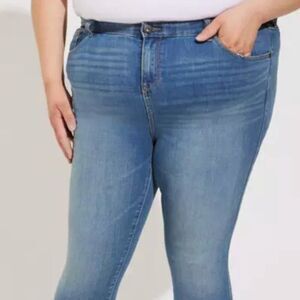 Torrid MidFit Skinny Super Soft High-Rise Jean Size 26S